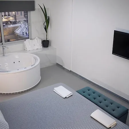 公寓 Plateia Deluxe *