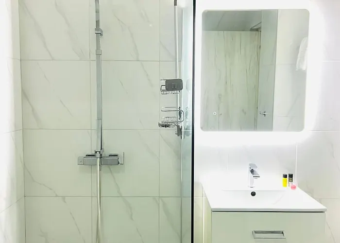 Plateia Deluxe 公寓 *